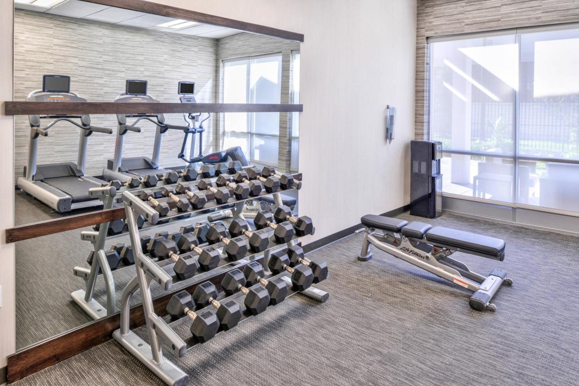 Courtyard by Marriott Columbus Grove City photo 52