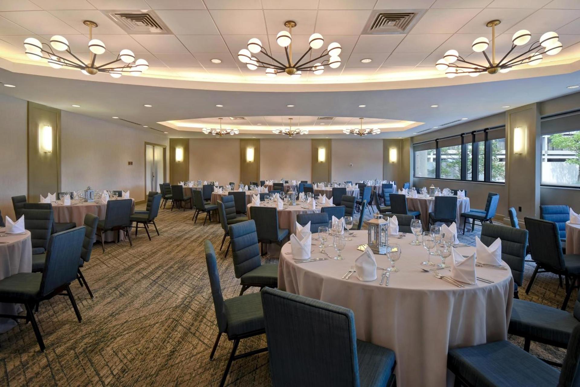 Four Points by Sheraton Boston Newton photo 11