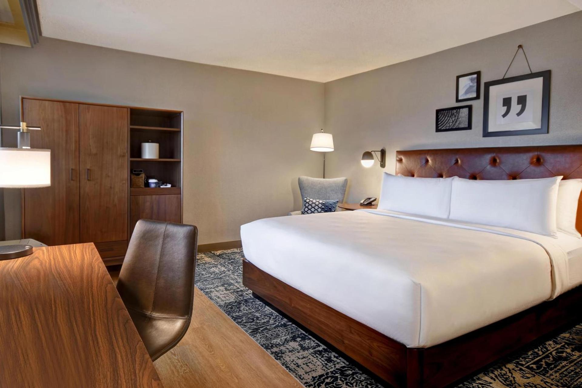Four Points by Sheraton Boston Newton photo 4