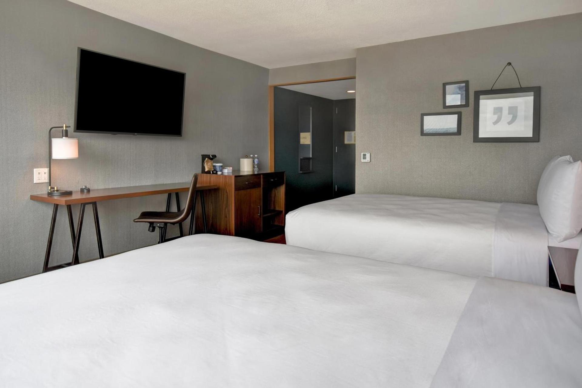 Four Points by Sheraton Boston Newton photo 8