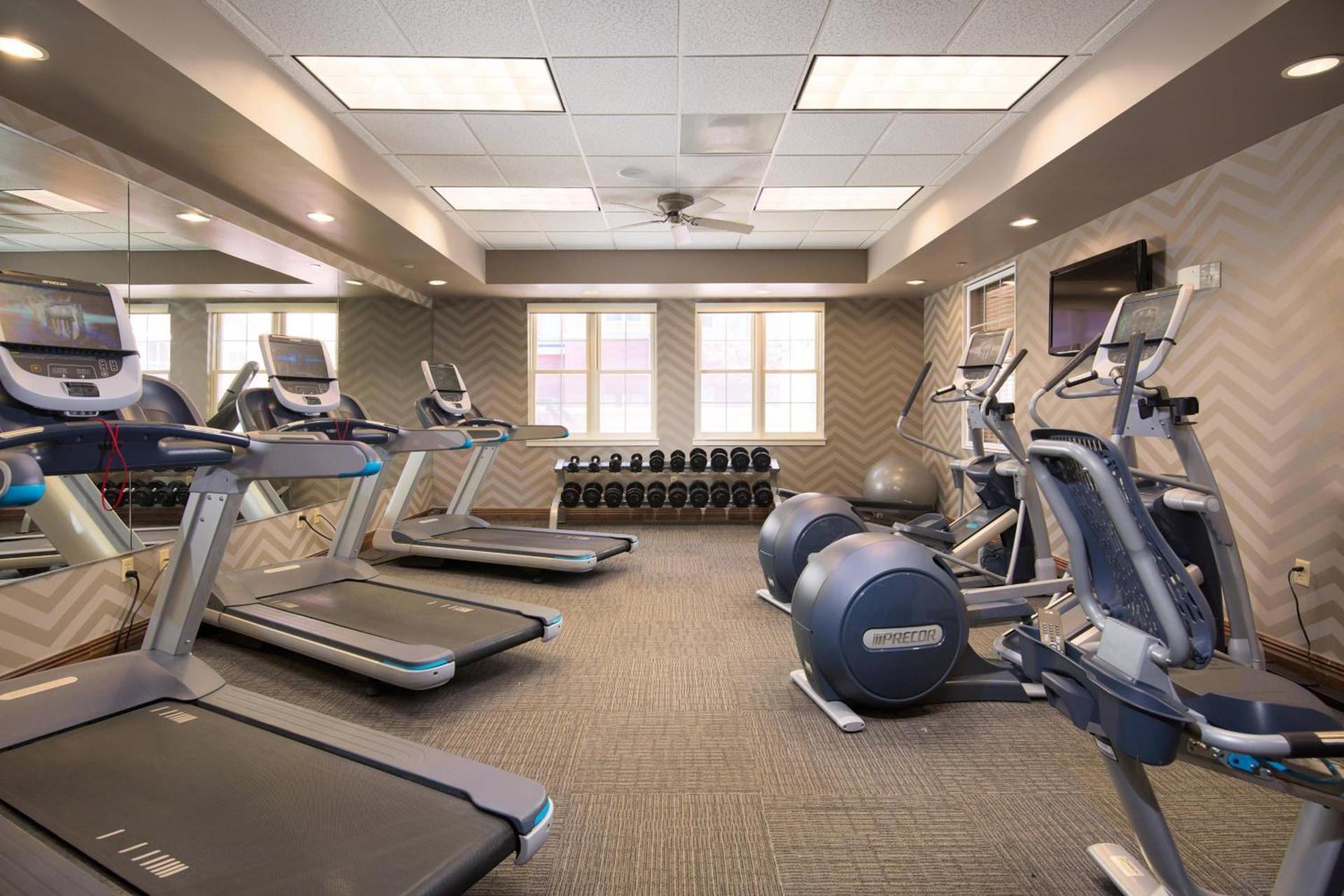 Residence Inn Kansas City Airport photo 11