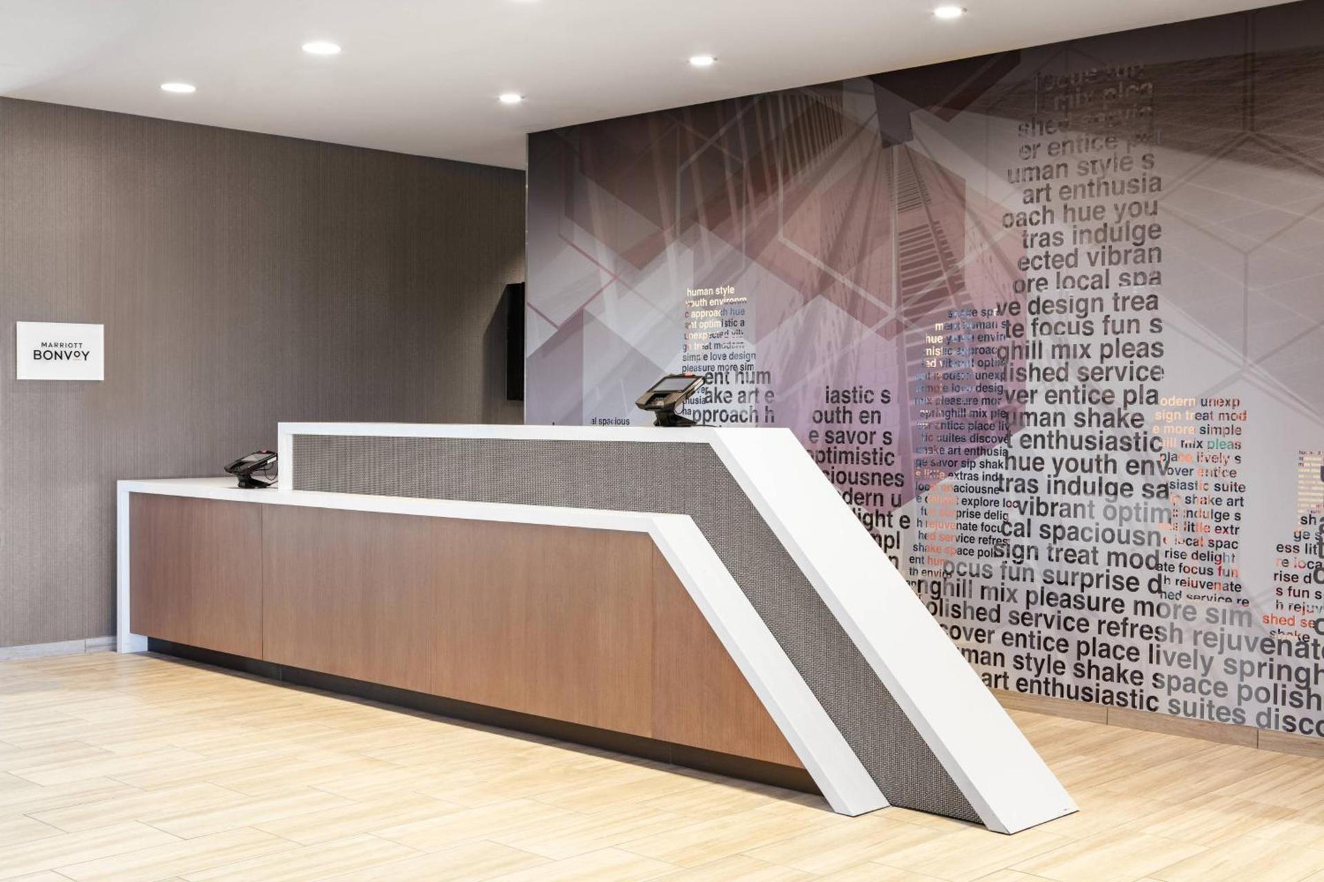 SpringHill Suites by Marriott Ames photo 4