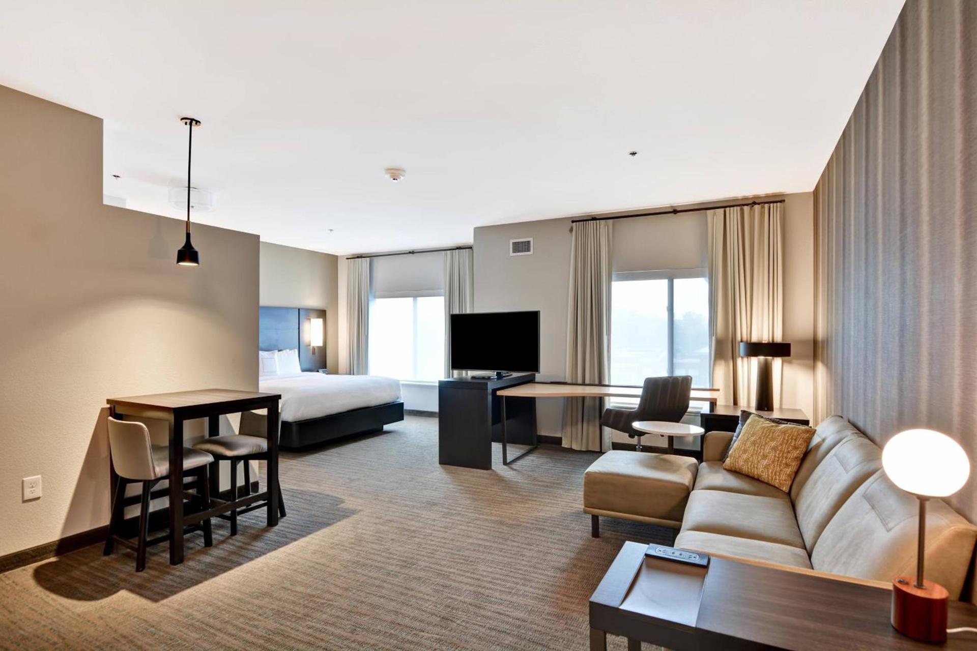 Residence Inn by Marriott Cleveland Airport/Middleburg Heights photo 12