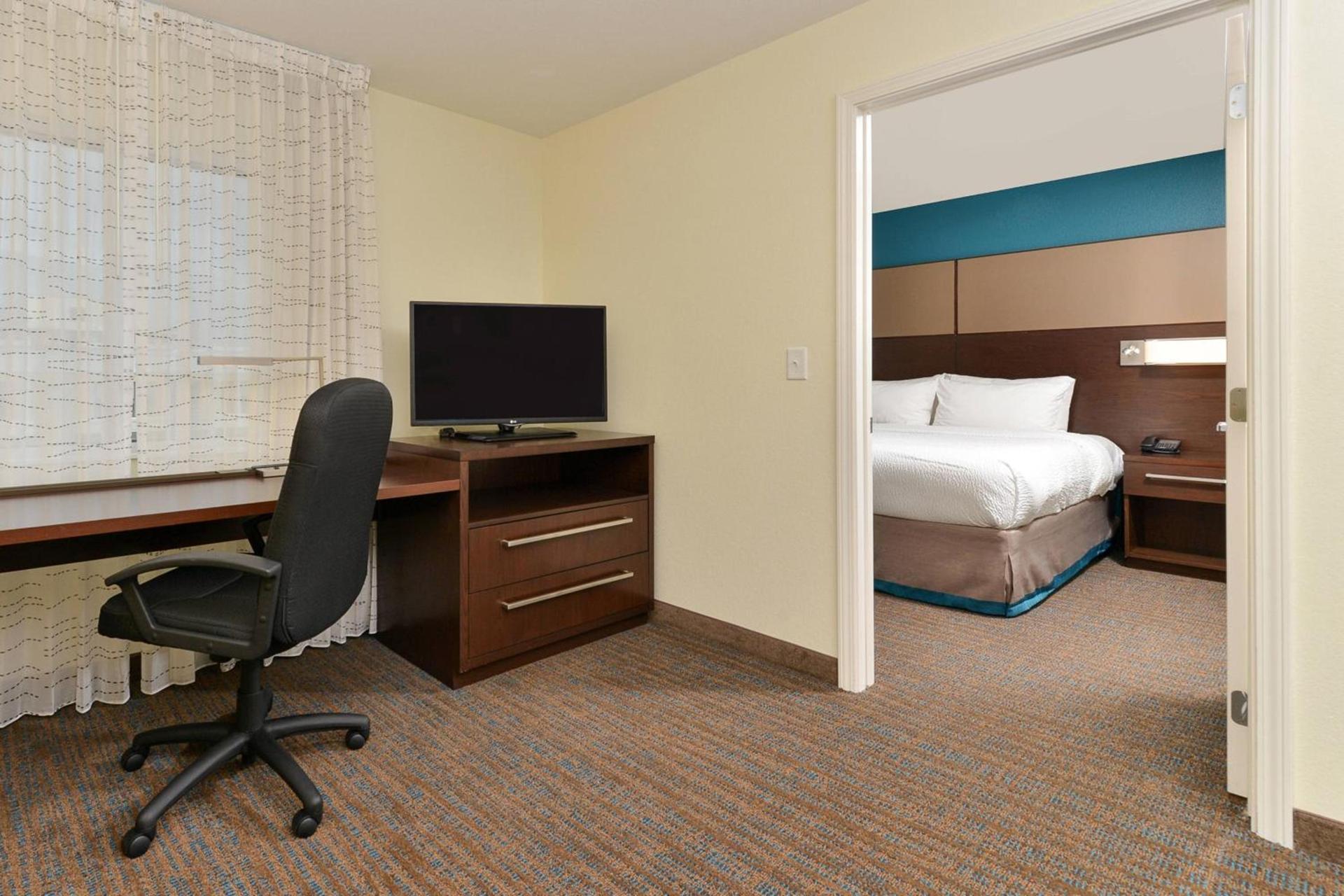Residence Inn by Marriott Des Moines Downtown photo 7