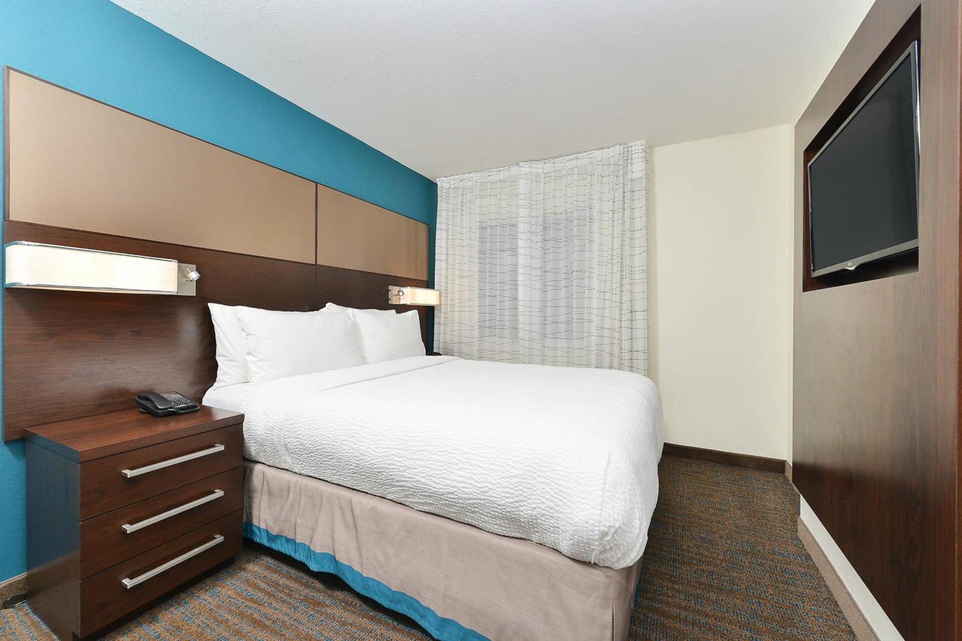 Residence Inn by Marriott Des Moines Downtown photo 11