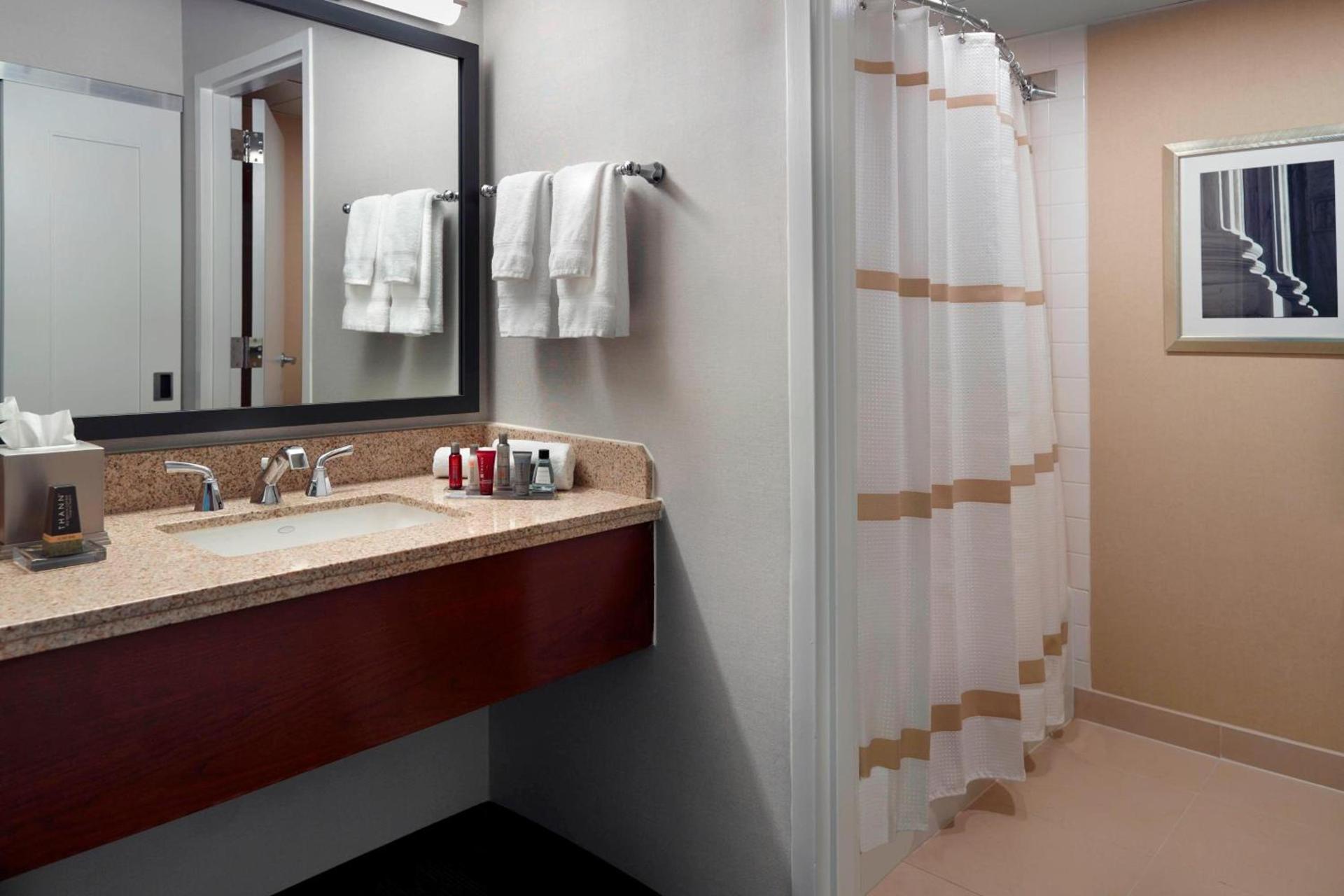 Washington Dulles Airport Marriott photo 14