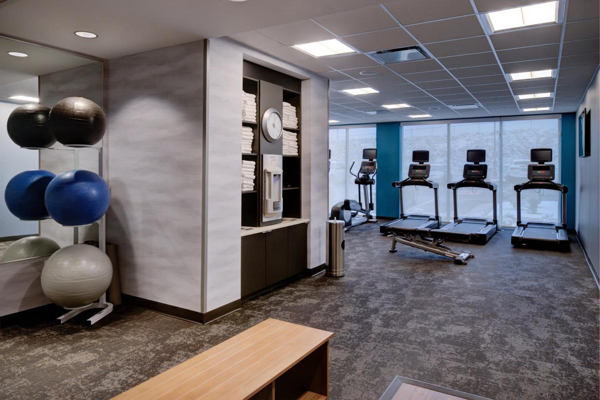 Fairfield Inn & Suites by Marriott Staunton photo 3