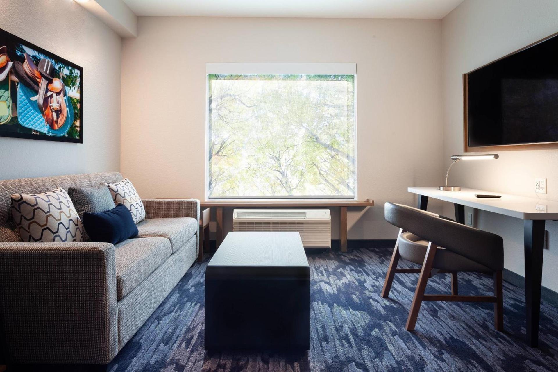 Fairfield Inn & Suites by Marriott Wellington-West Palm Beach photo 9