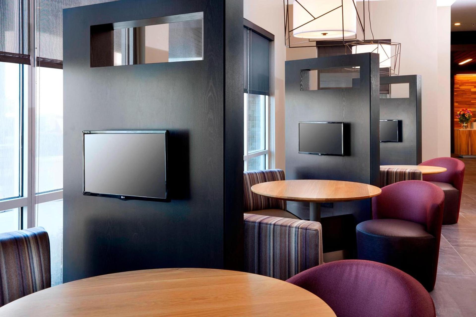 Courtyard by Marriott Houston Intercontinental Airport photo 20