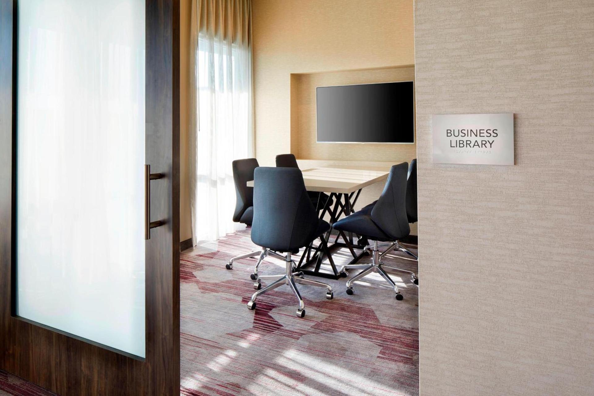 Courtyard by Marriott Houston Intercontinental Airport photo 21