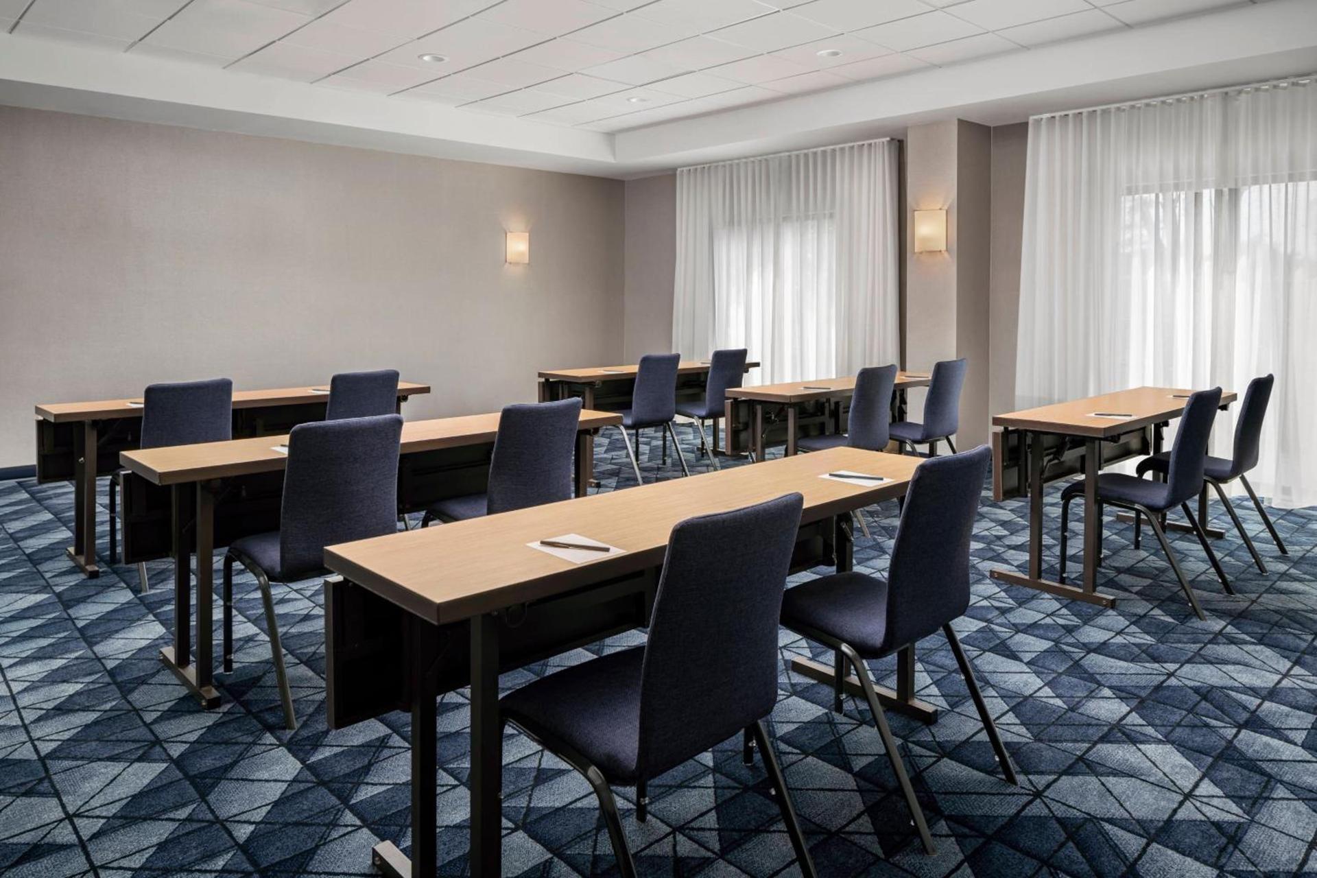 Courtyard by Marriott Jacksonville Butler Boulevard photo 35
