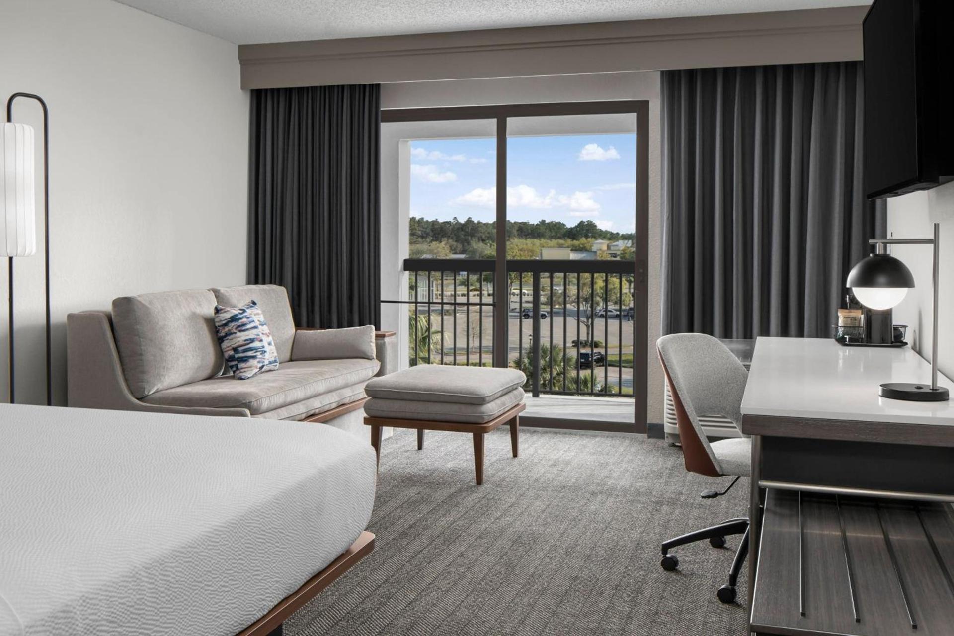 Courtyard by Marriott Jacksonville Butler Boulevard photo 7