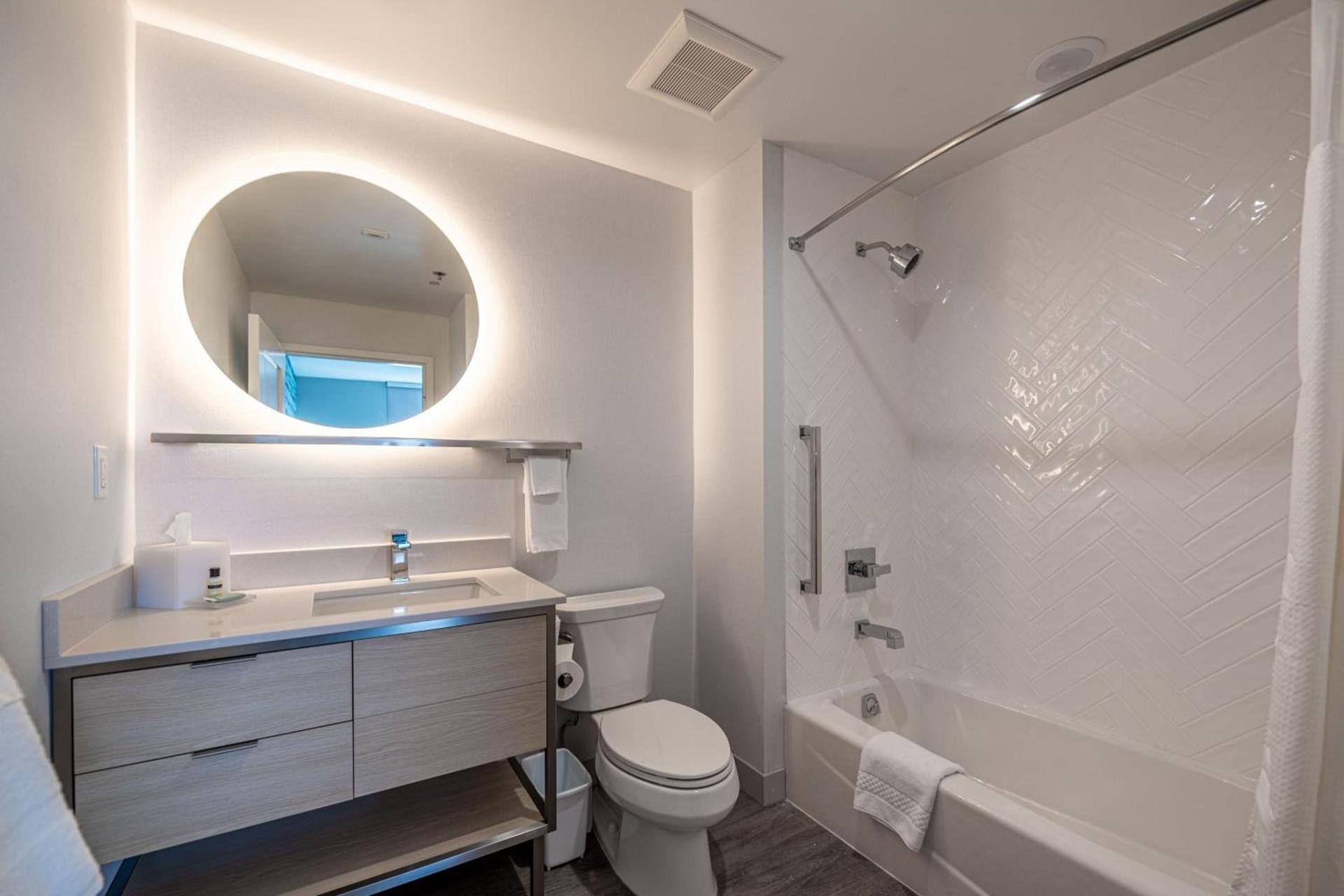 TownePlace Suites by Marriott Las Vegas North I-15 photo 32