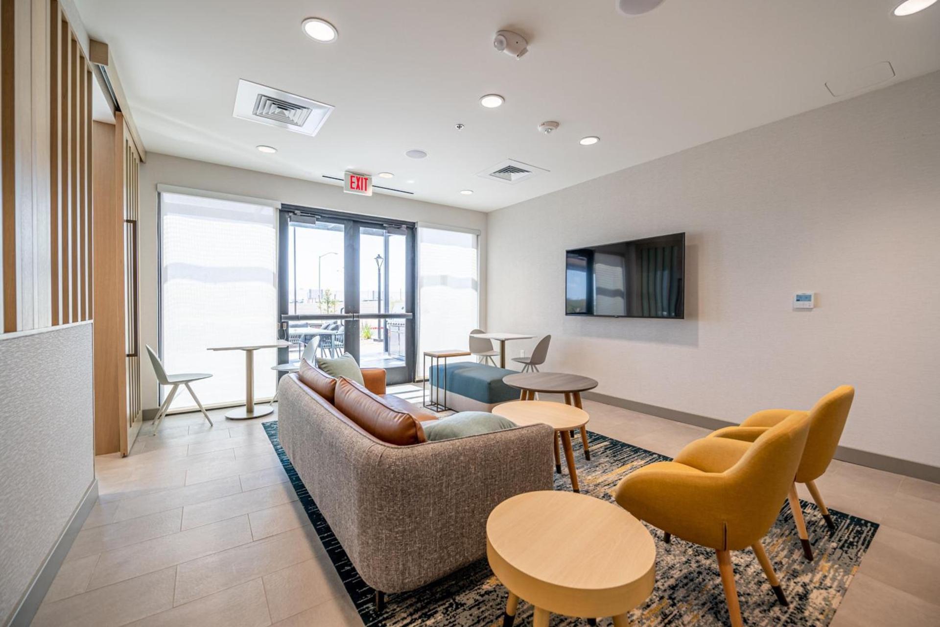 TownePlace Suites by Marriott Las Vegas North I-15 photo 49