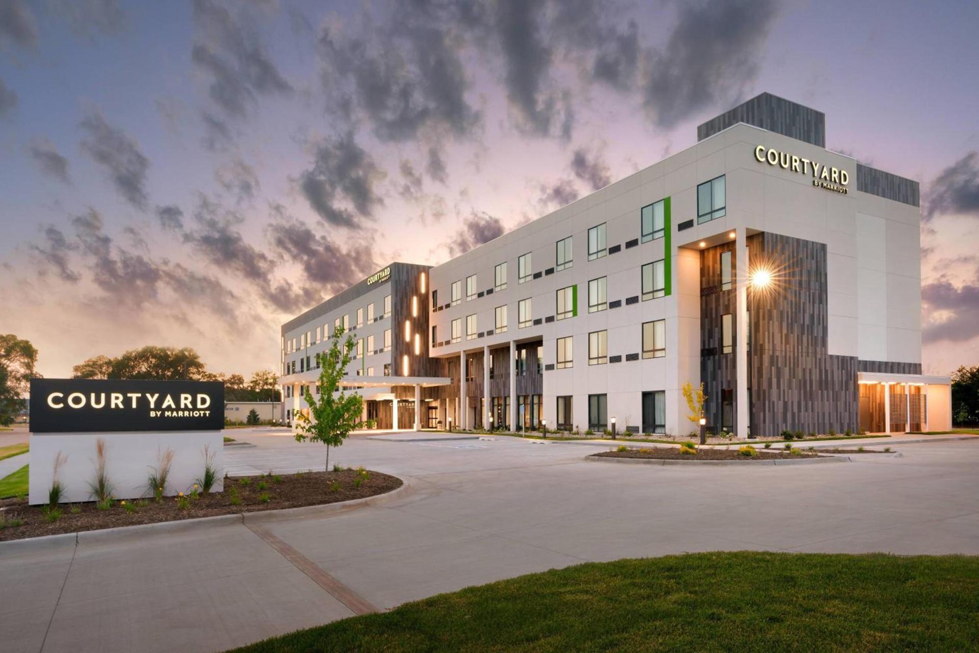 Courtyard Ames photo 1