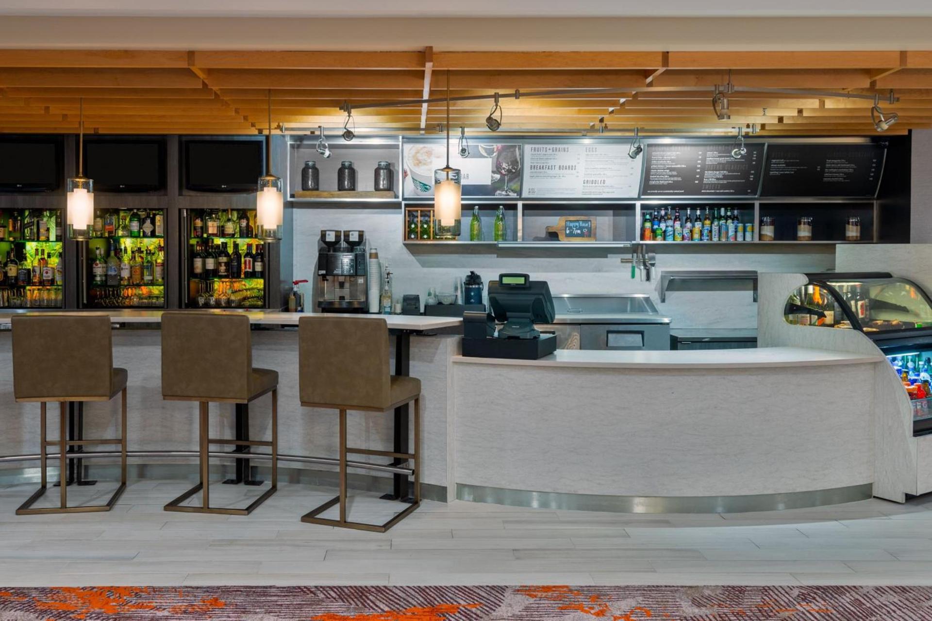Courtyard by Marriott Sarasota at University Town Center photo 35