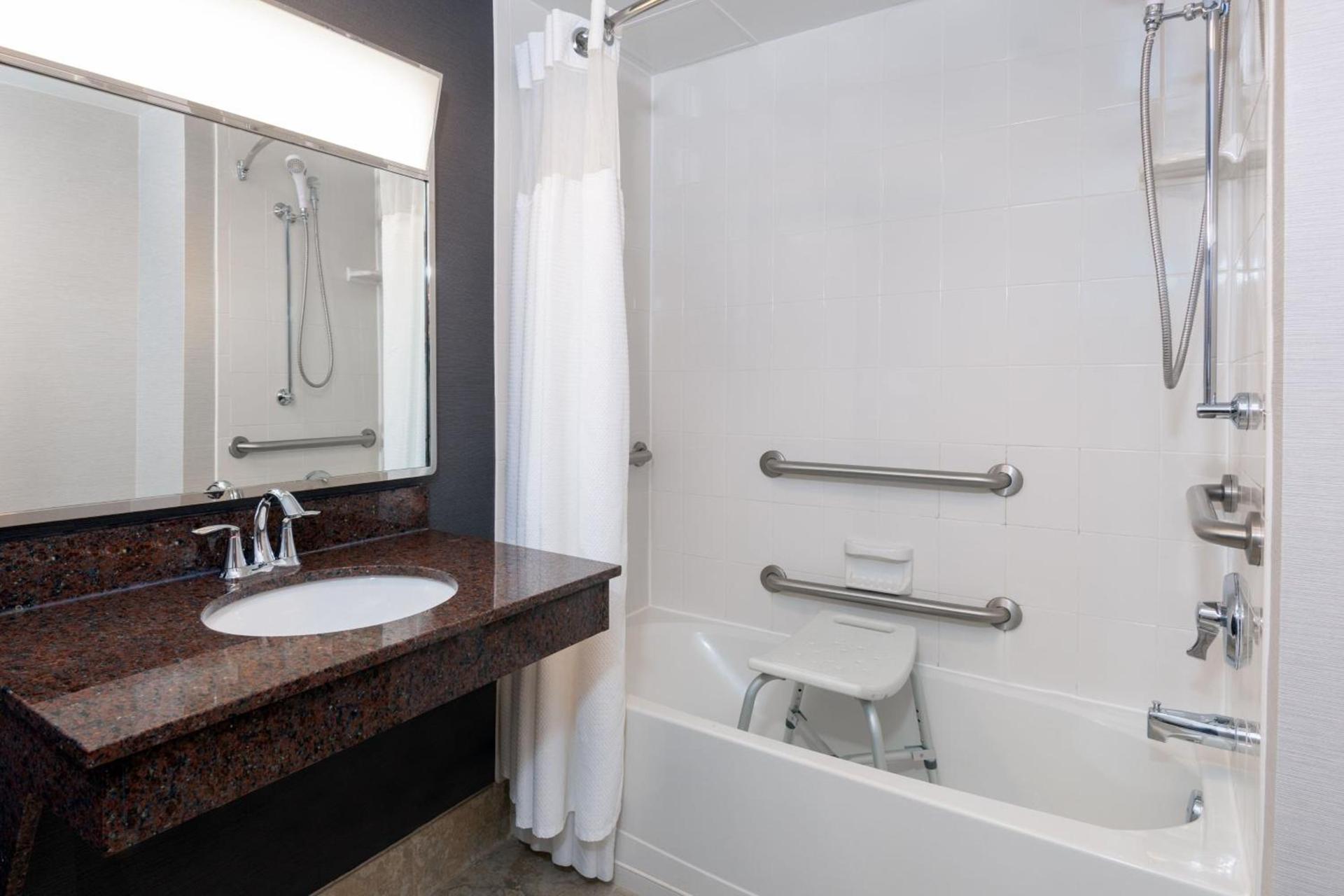 Courtyard by Marriott Sarasota at University Town Center photo 19