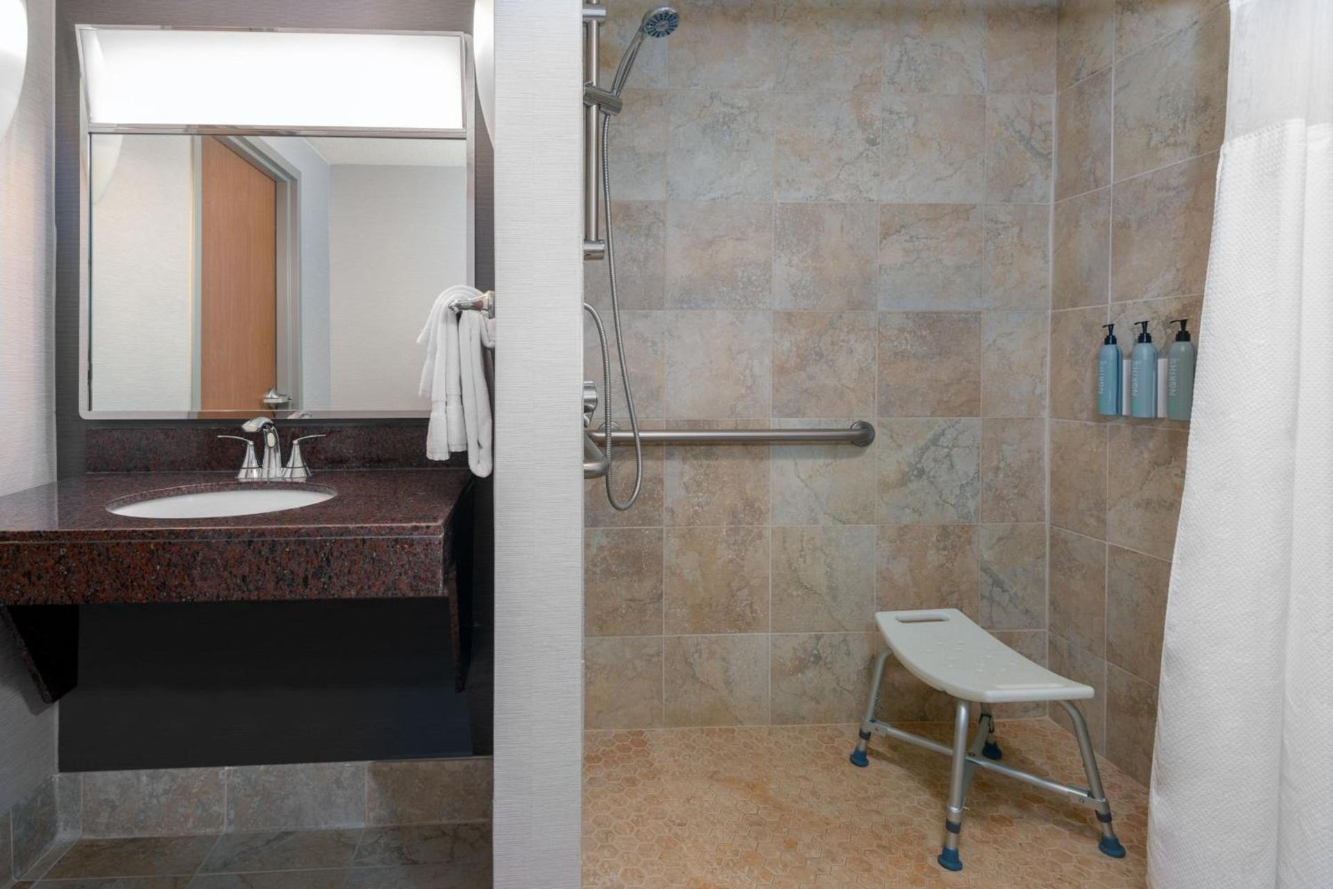 Courtyard by Marriott Sarasota at University Town Center photo 20