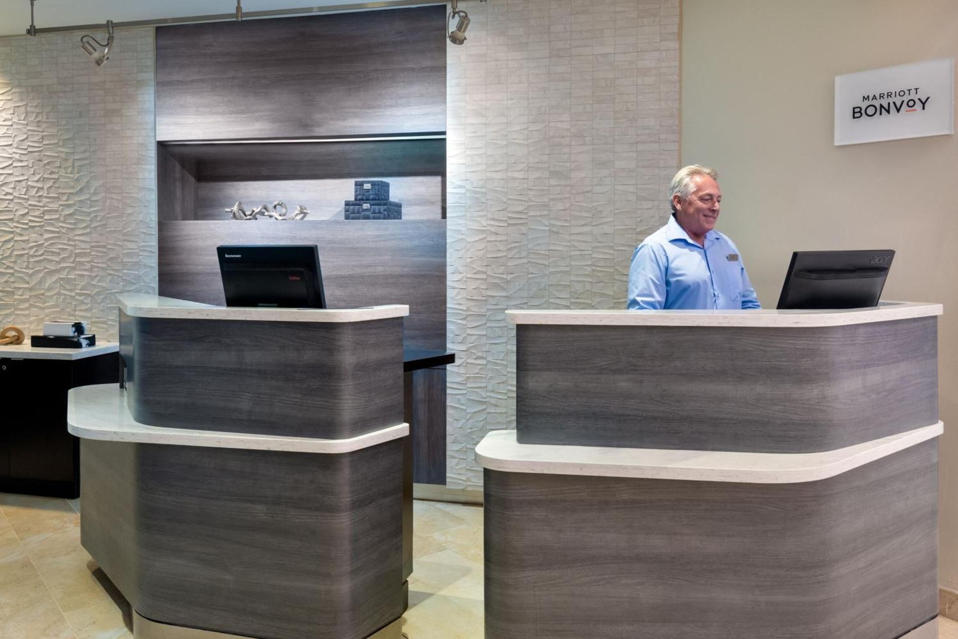 Courtyard by Marriott Sarasota at University Town Center photo 4