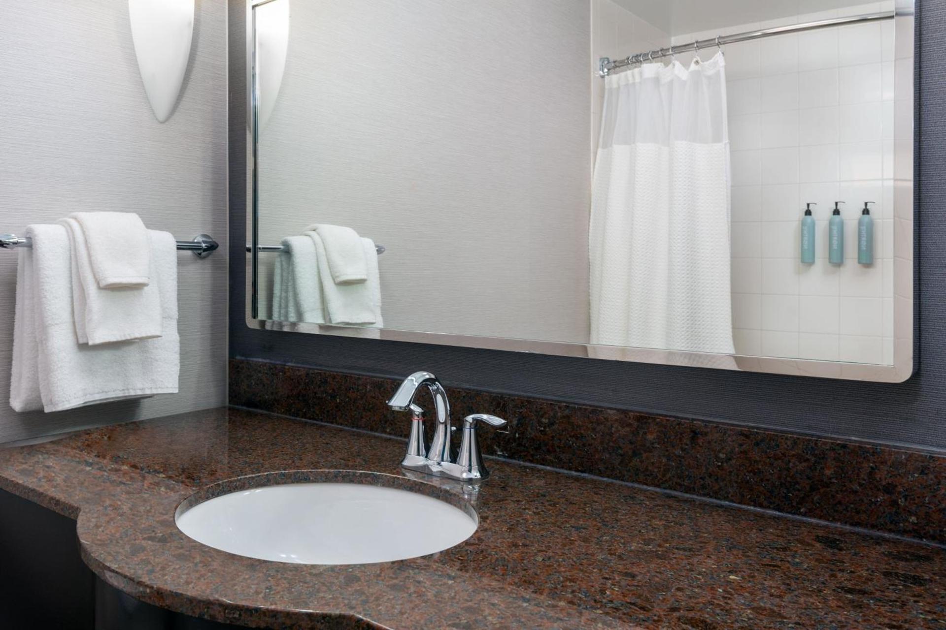 Courtyard by Marriott Sarasota at University Town Center photo 21