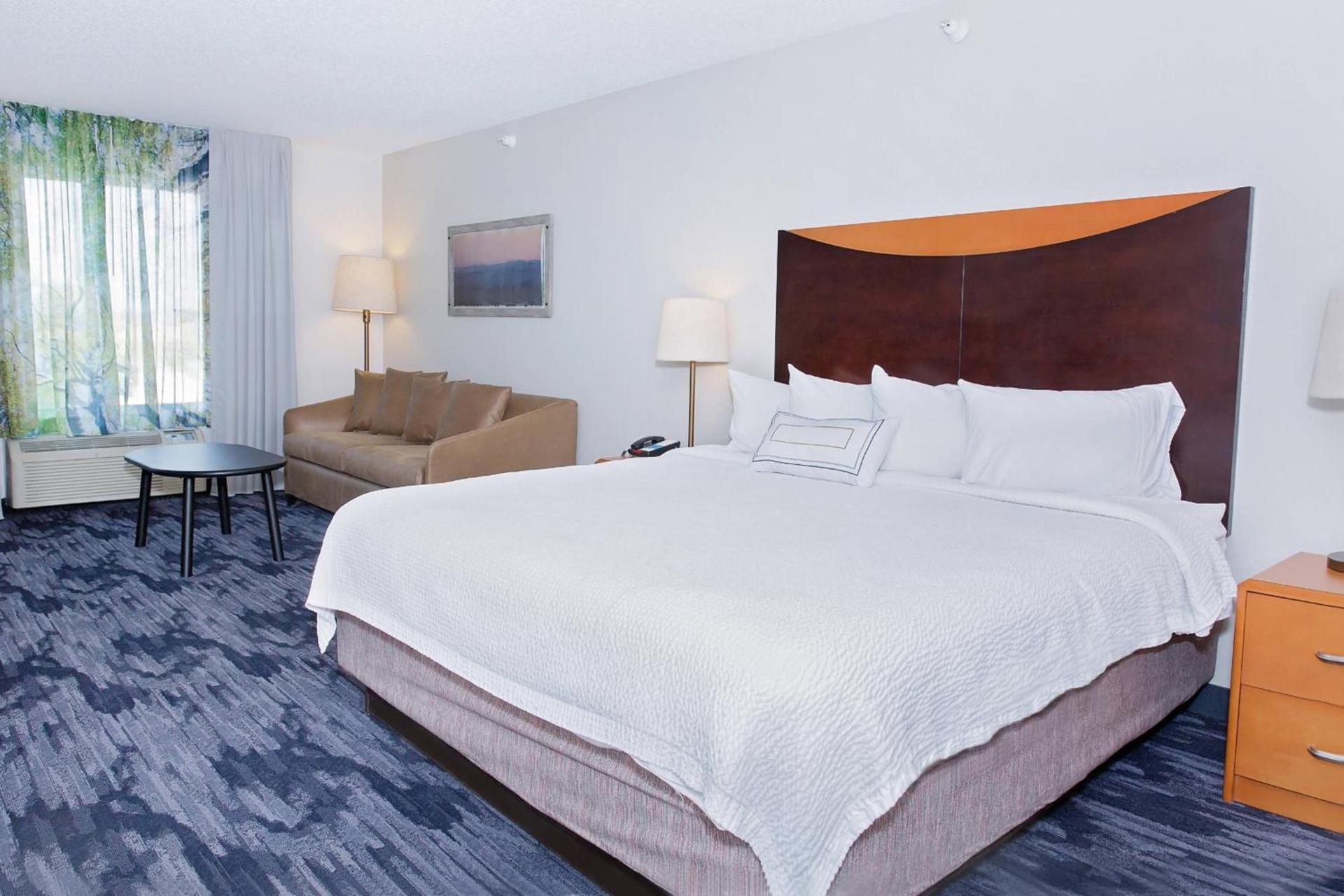 AmericInn by Wyndham Hays photo 9