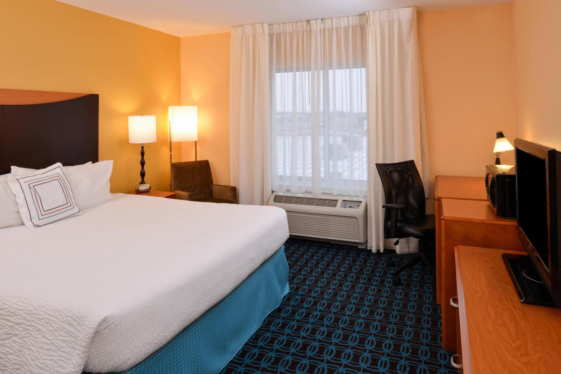 Fairfield Inn and Suites by Marriott Fort Wayne photo 9