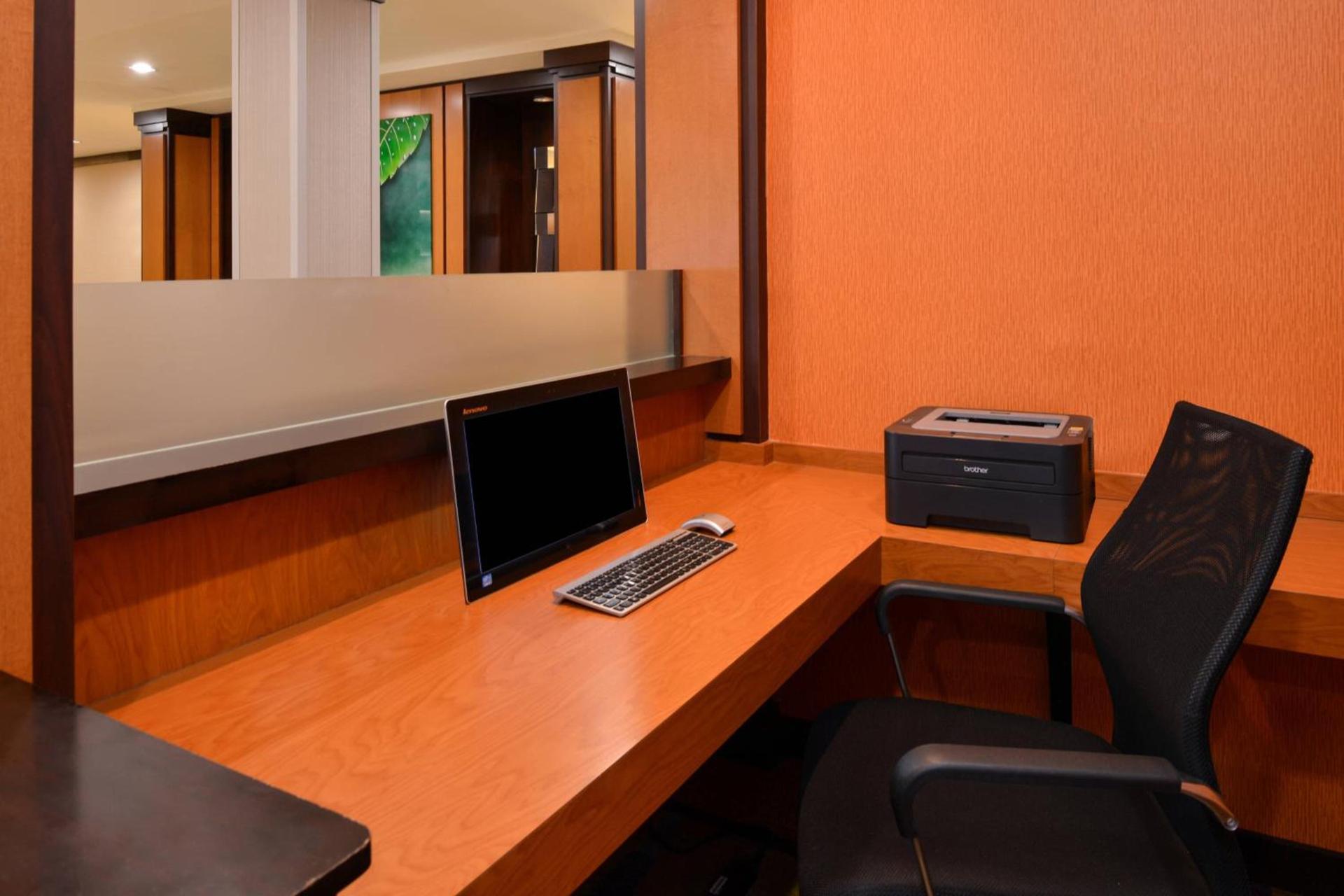 Fairfield Inn and Suites by Marriott Fort Wayne photo 21
