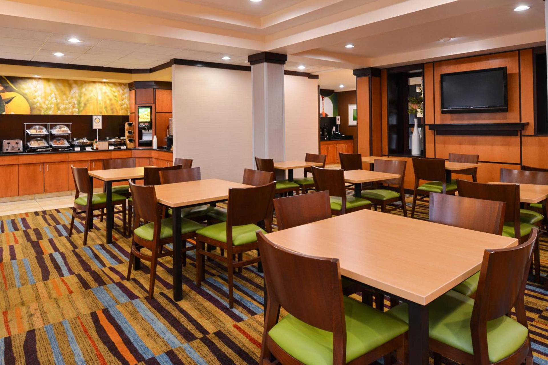 Fairfield Inn and Suites by Marriott Fort Wayne photo 24