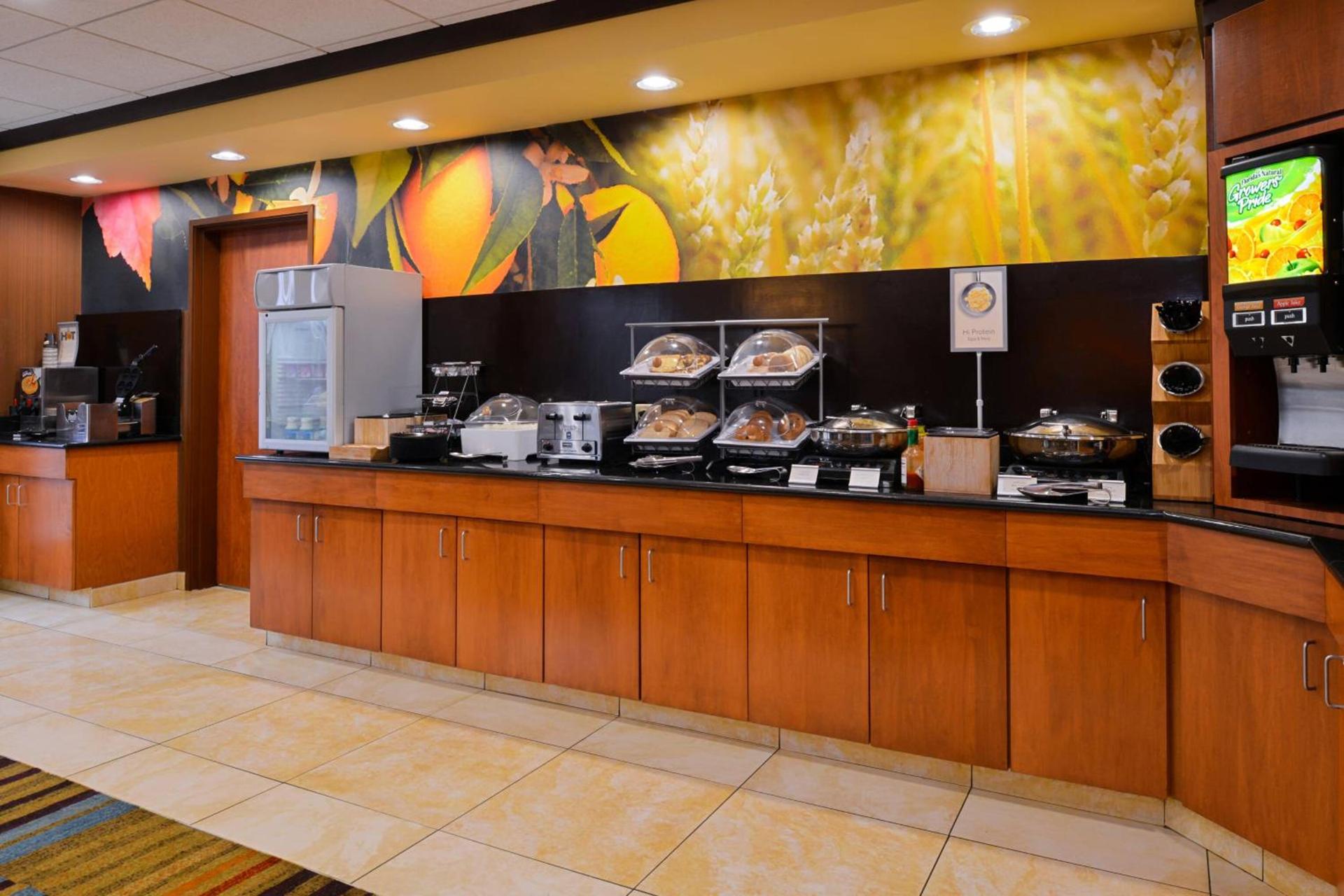 Fairfield Inn and Suites by Marriott Fort Wayne photo 25