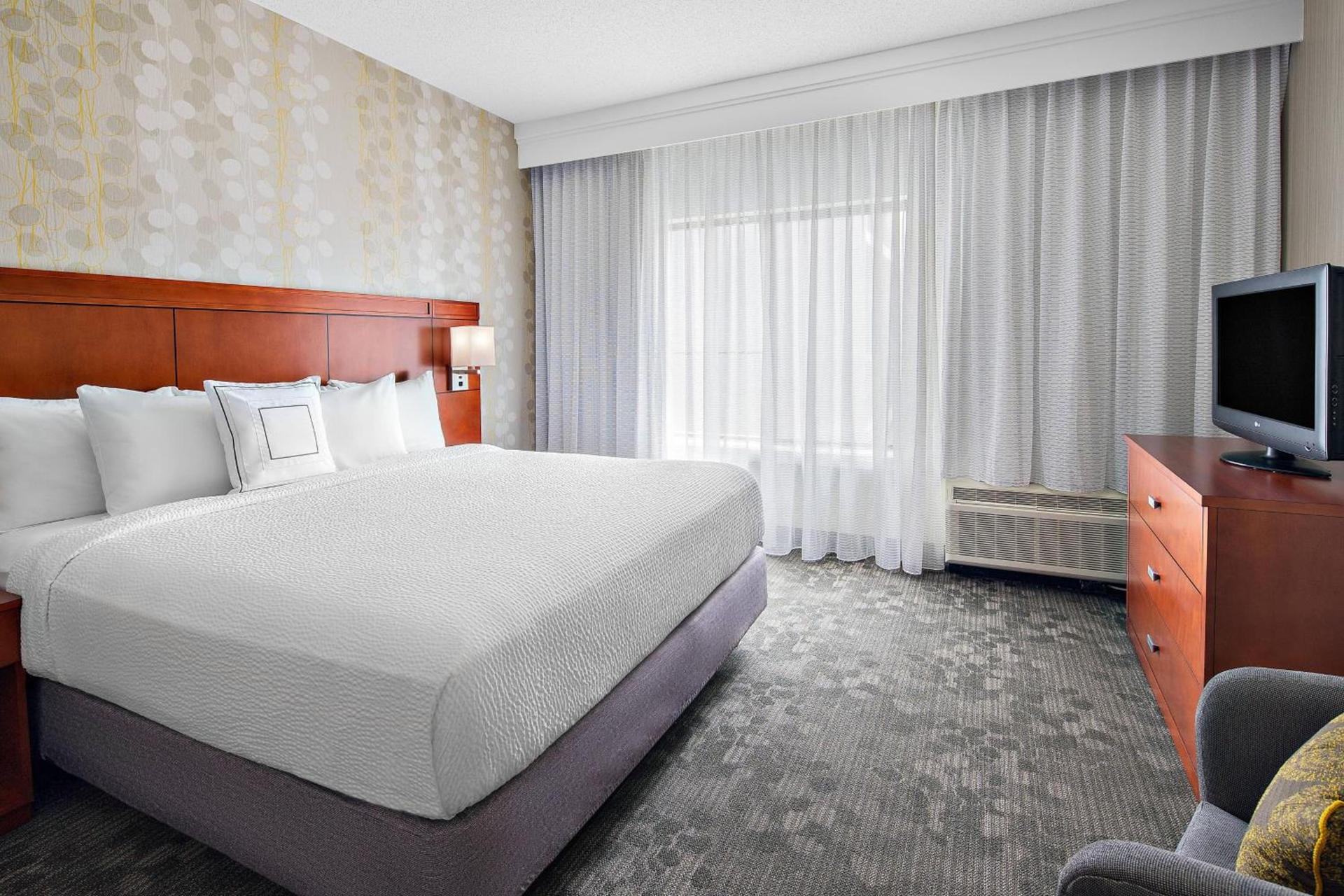 Courtyard by Marriott Pittsburgh Airport photo 11
