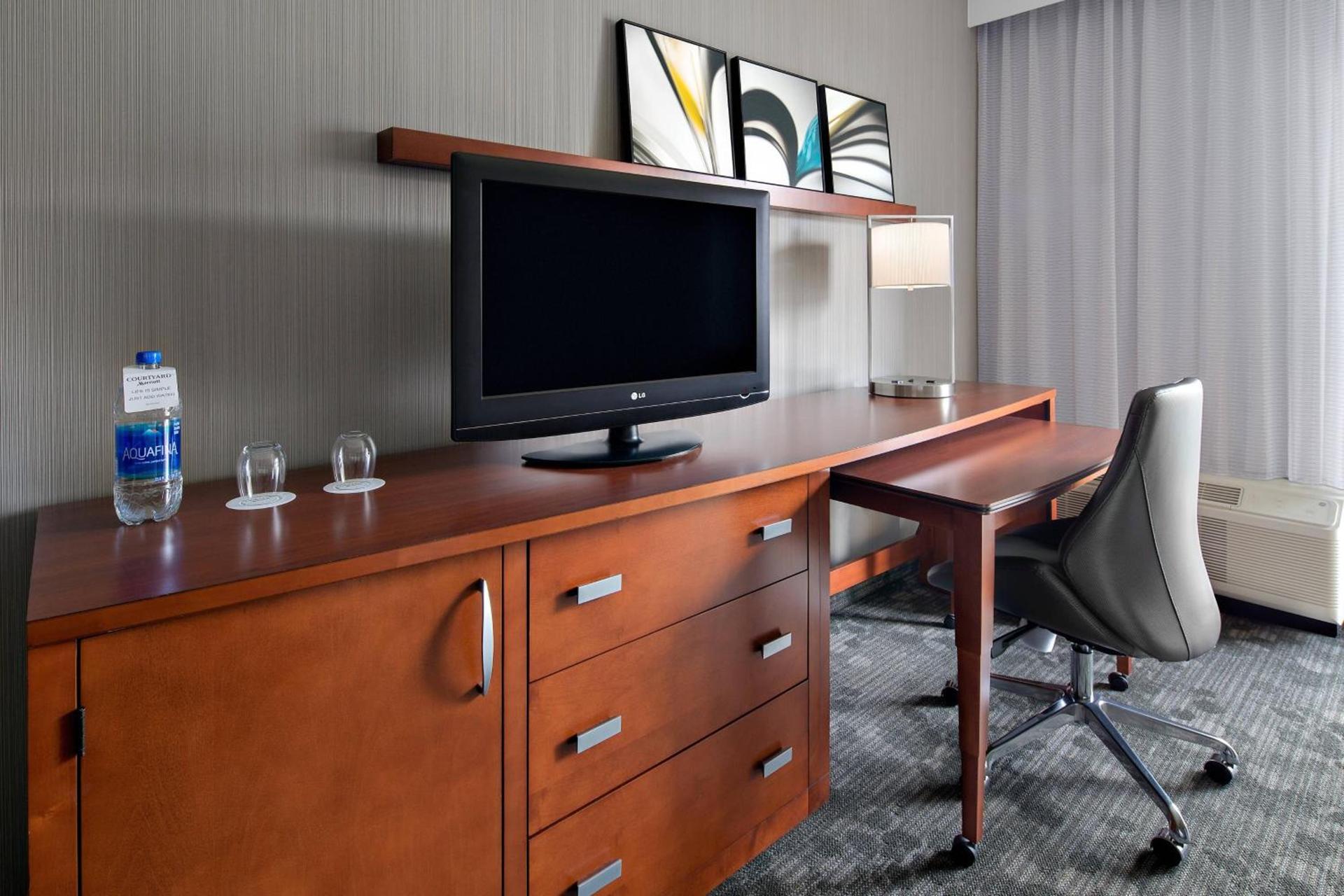 Courtyard by Marriott Pittsburgh Airport photo 6