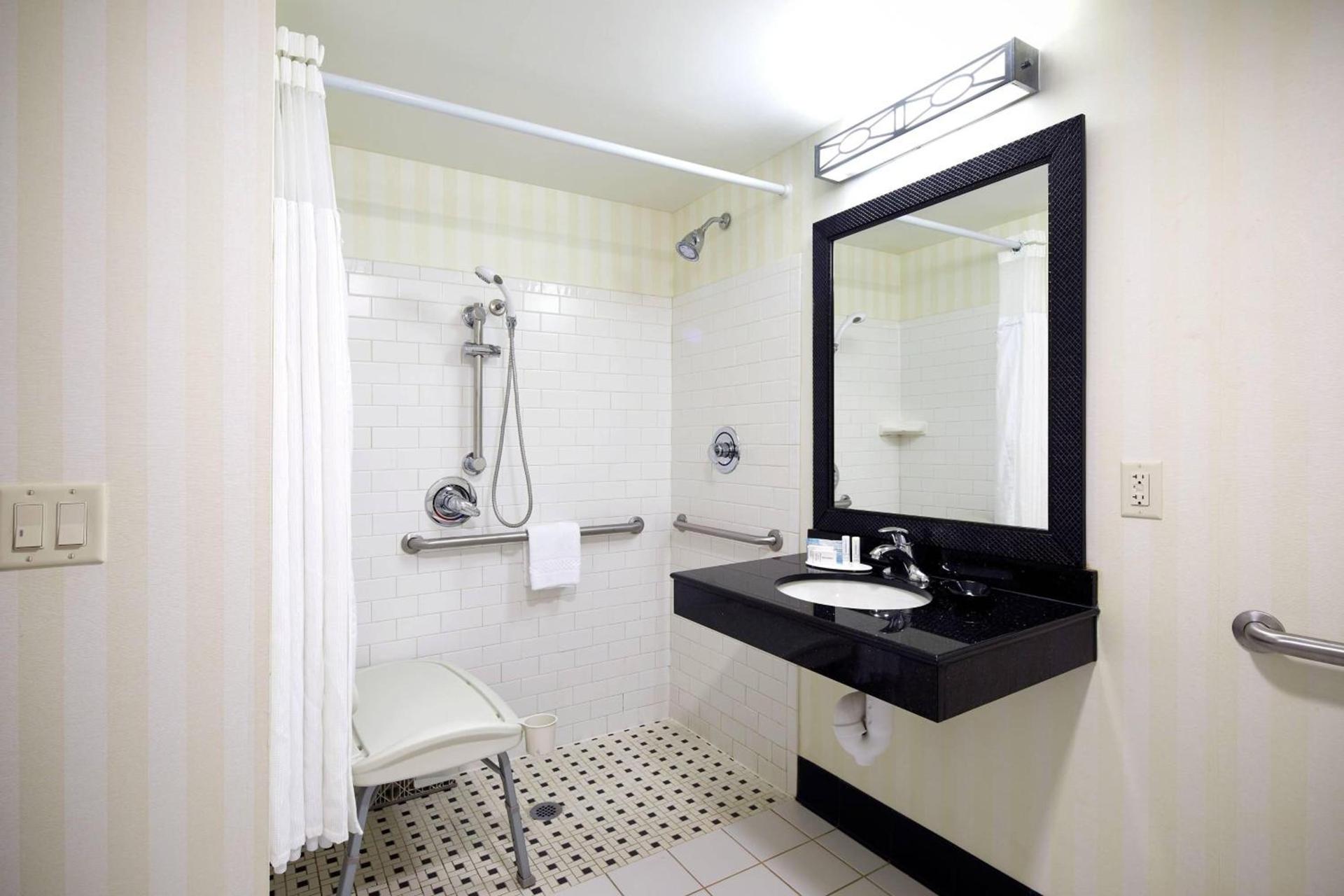 Fairfield Inn and Suites Columbus Polaris photo 9