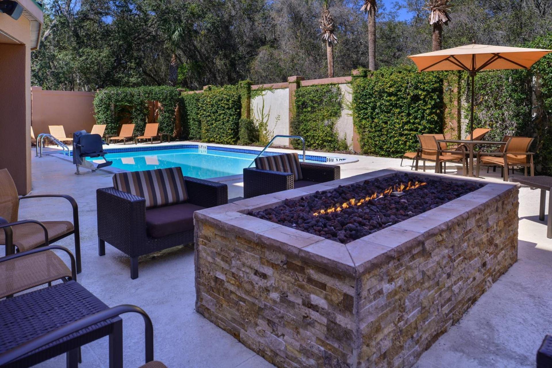 Courtyard Tampa North / I-75 Fletcher photo 31