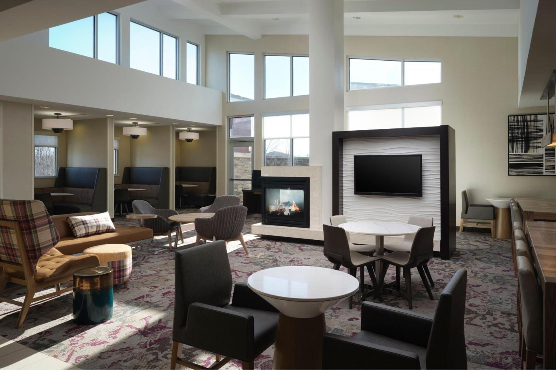 Residence Inn by Marriott Grand Rapids Airport photo 29
