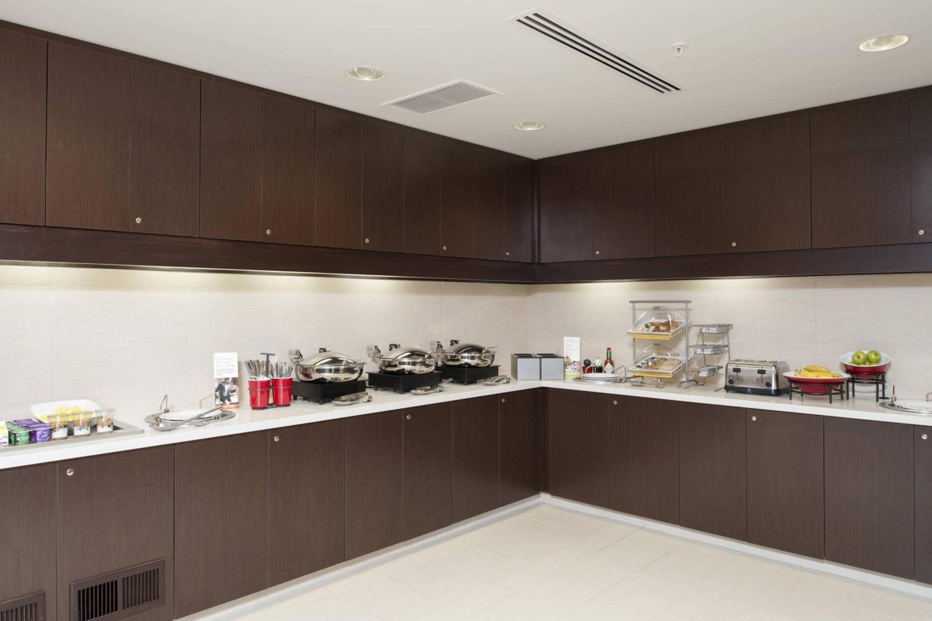 Residence Inn by Marriott Grand Rapids Airport photo 23