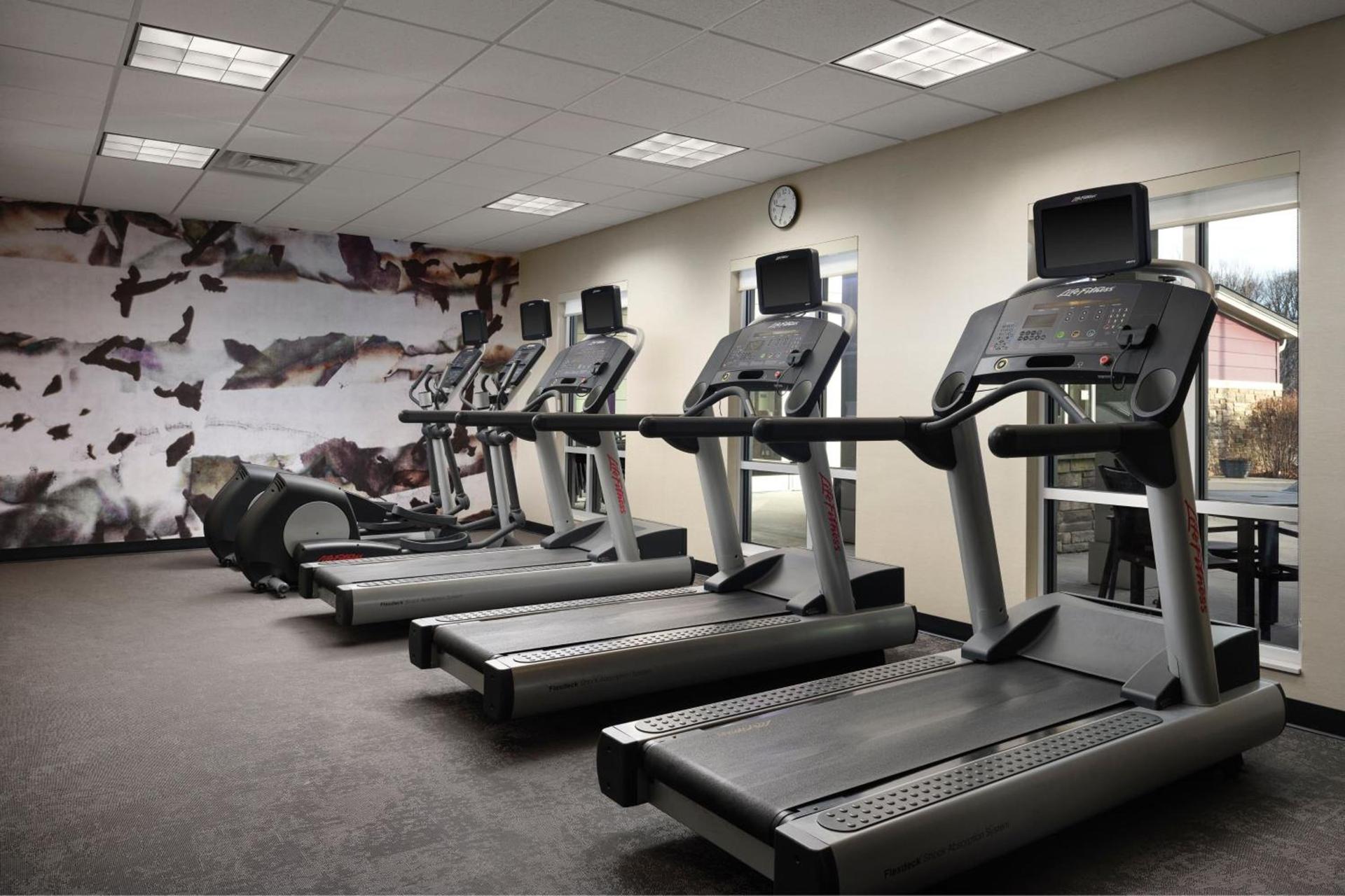 Residence Inn by Marriott Grand Rapids Airport photo 27