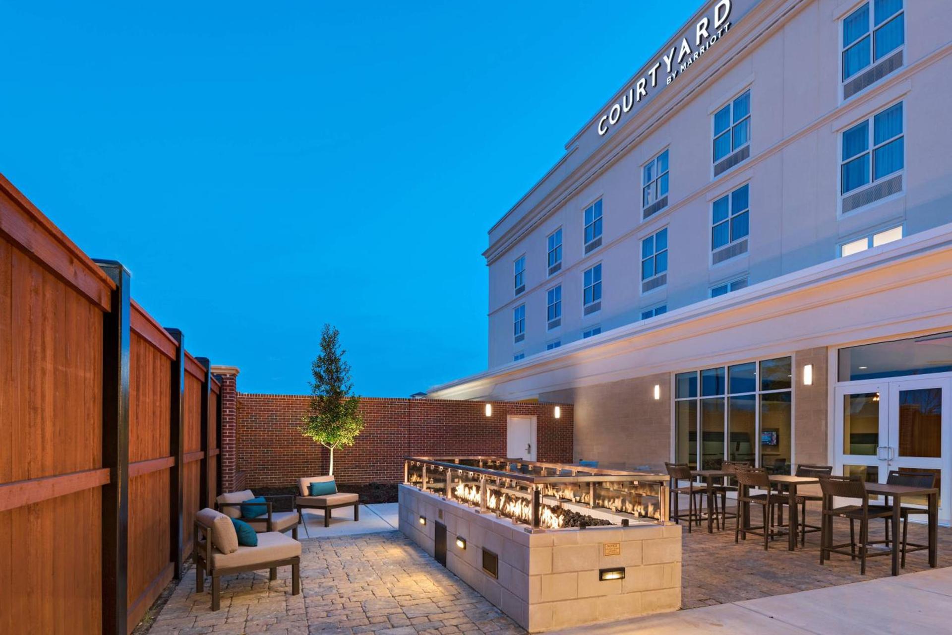Courtyard by Marriott Jackson Madison photo 31