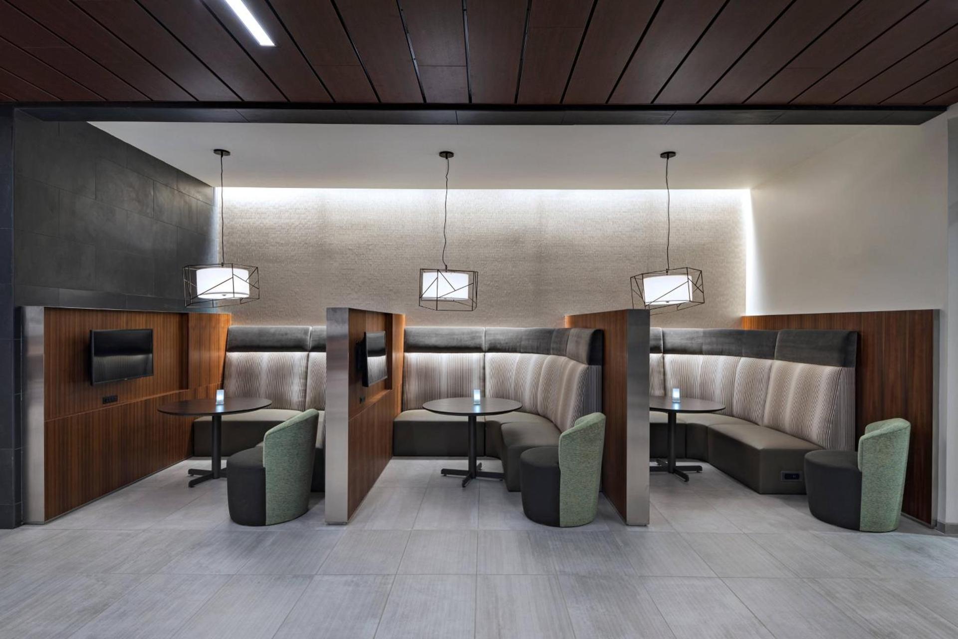 Courtyard by Marriott Jackson Madison photo 25