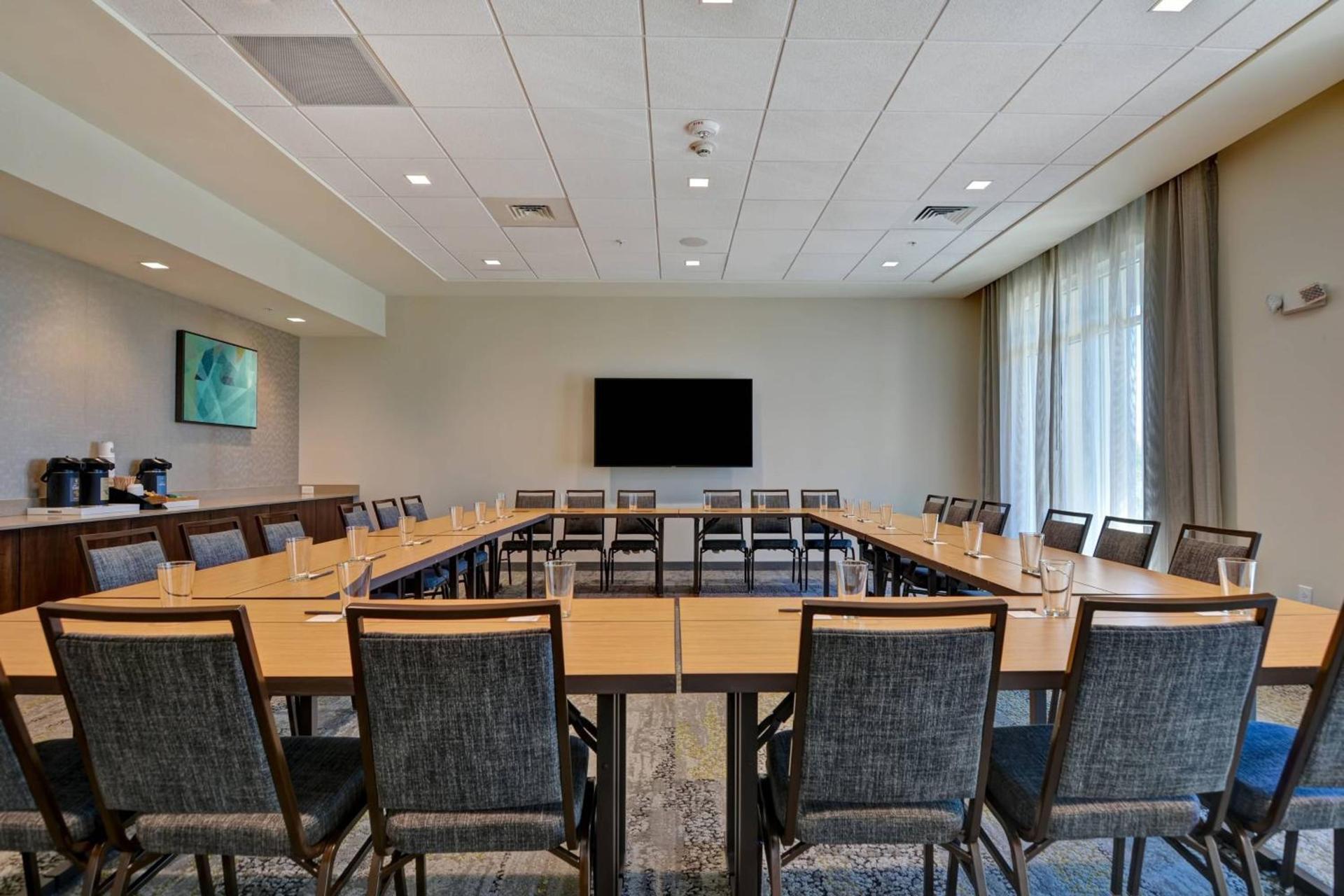 Courtyard by Marriott Jackson Madison photo 42