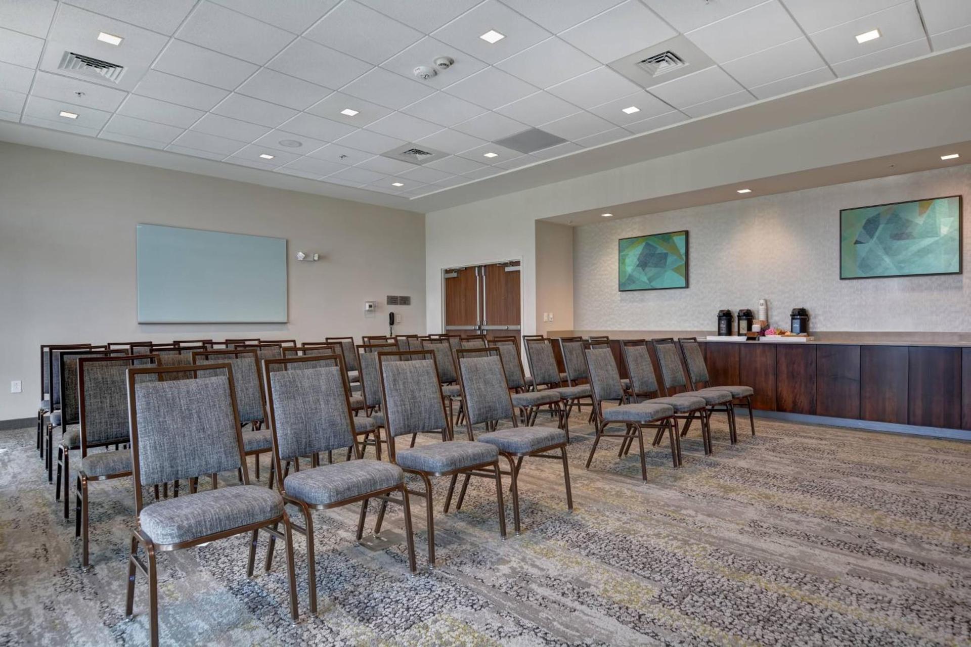 Courtyard by Marriott Jackson Madison photo 41