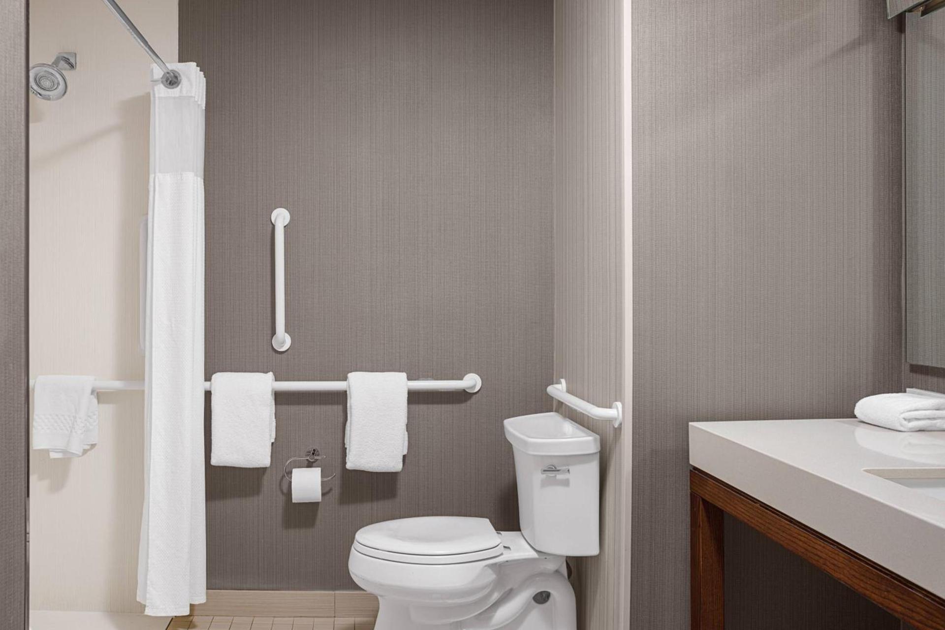 Courtyard by Marriott Charleston Summerville photo 37