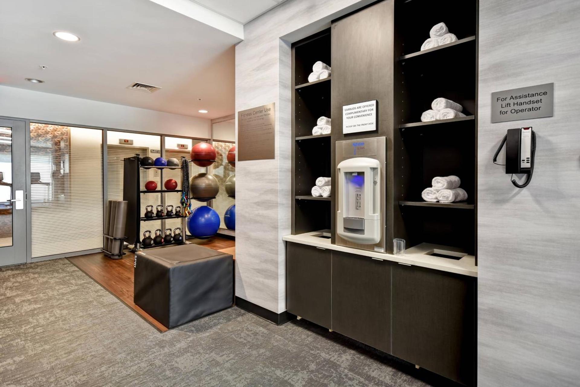 Fairfield Inn & Suites by Marriott Plymouth photo 44