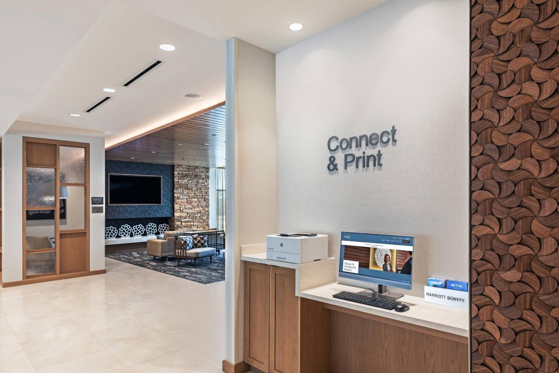 Fairfield Inn & Suites Houston Memorial City Area photo 18