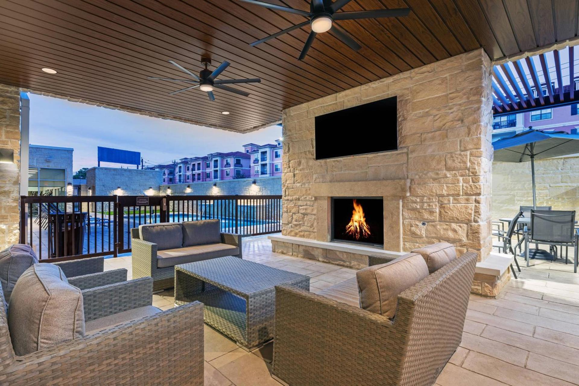 Fairfield Inn & Suites Houston Memorial City Area photo 19