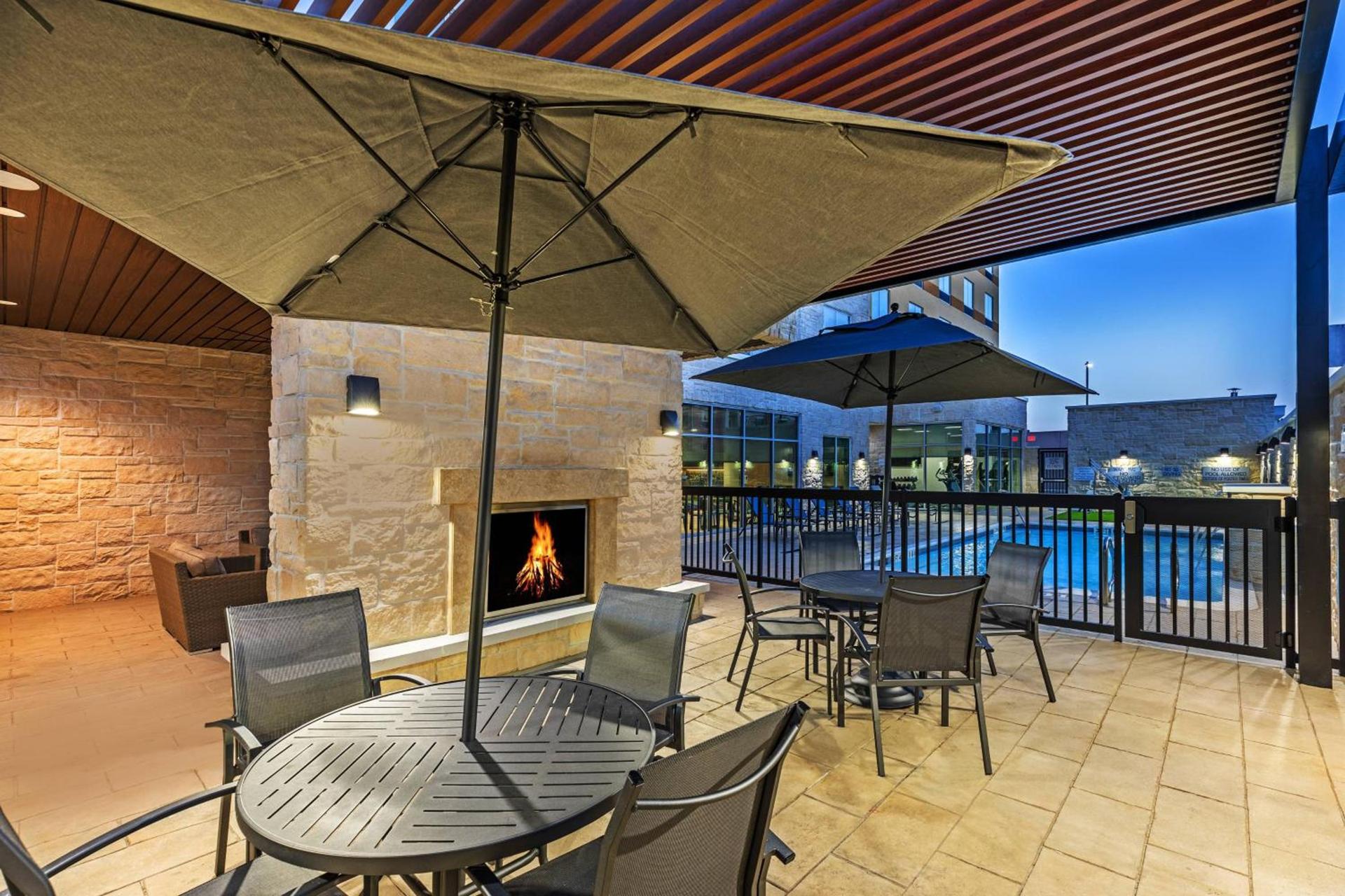 Fairfield Inn & Suites Houston Memorial City Area photo 21
