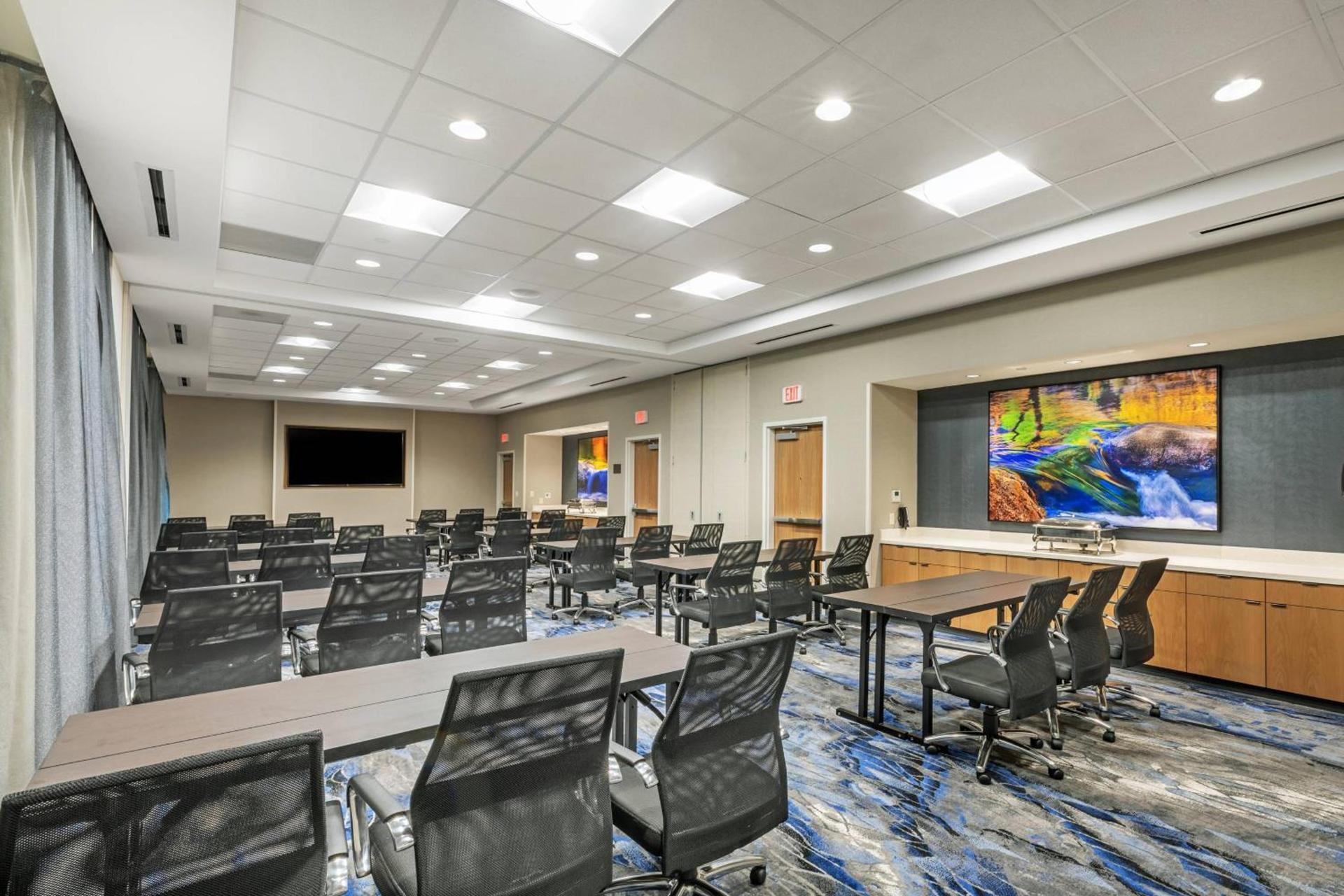 Fairfield Inn & Suites Houston Memorial City Area photo 39