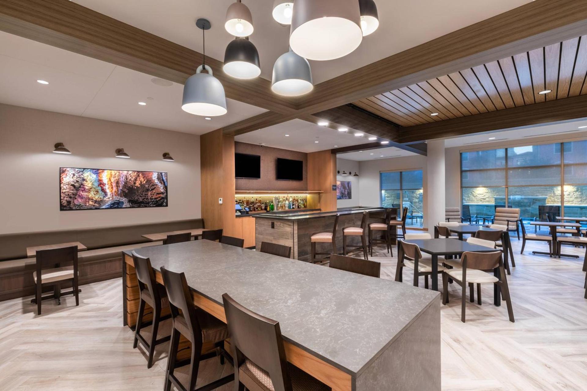 Fairfield Inn & Suites Houston Memorial City Area photo 23