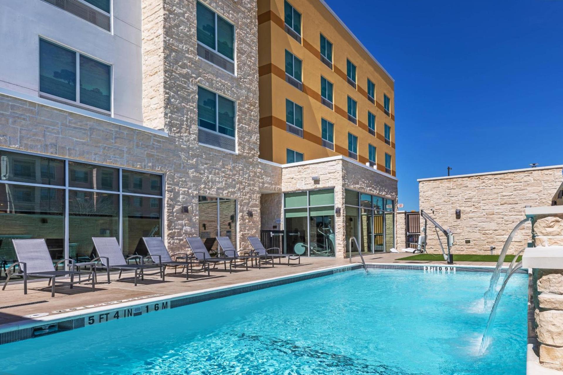 Fairfield Inn & Suites Houston Memorial City Area photo 36