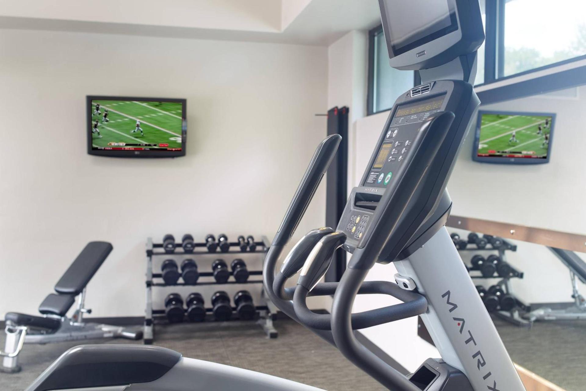 Courtyard by Marriott Raleigh Cary photo 33