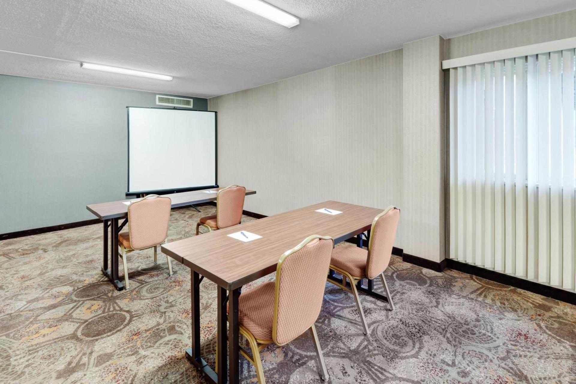 Delta Hotels by Marriott Baltimore North photo 24